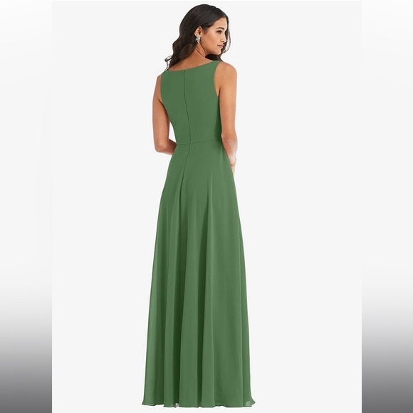 Dessy Collection- DEEP V-NECK CHIFFON MAXI DRESS - Picture 5 of 15